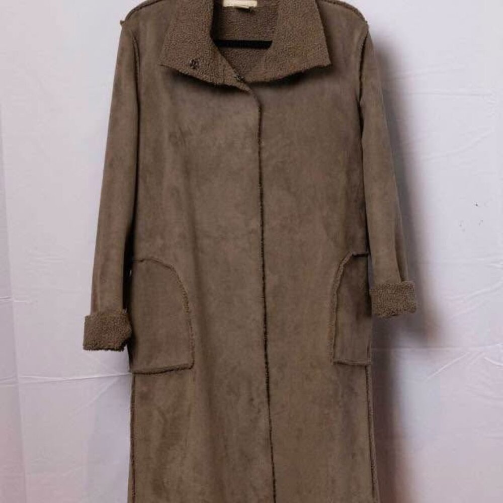LOVESTITCH Gamulán Coat Women’s size Medium